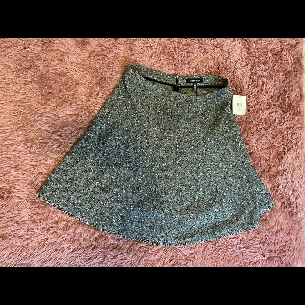 Skirt - Picture 2 of 3